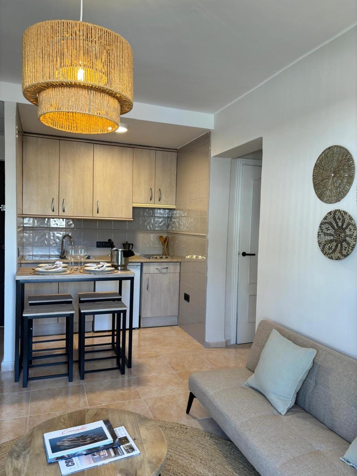 Apartamentos Ses Veles カラ・ロンガ 部屋 写真