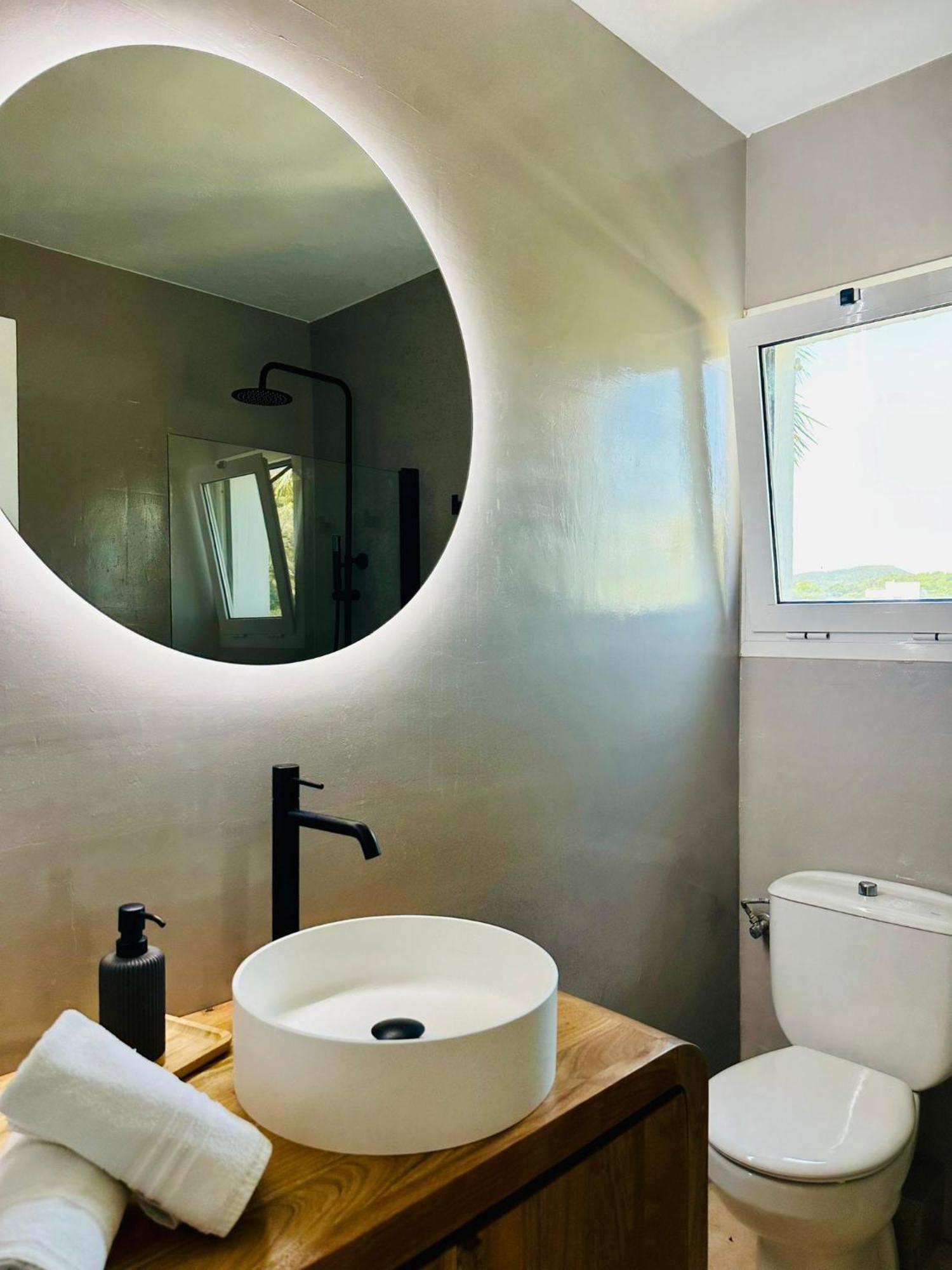 Apartamentos Ses Veles カラ・ロンガ エクステリア 写真