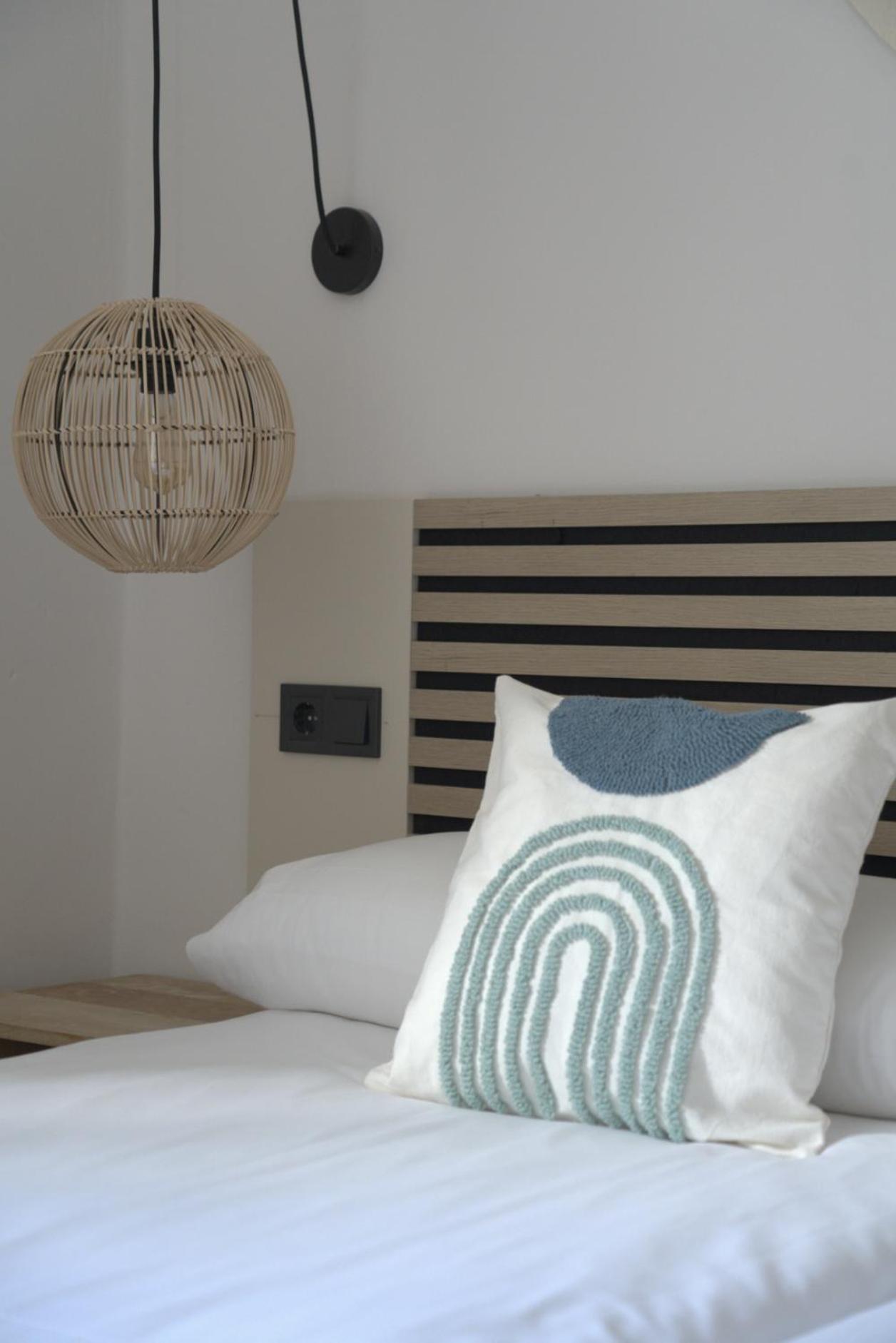 Apartamentos Ses Veles カラ・ロンガ エクステリア 写真
